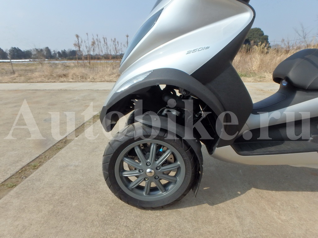 Купить мотоцикл Piaggio MP3 2008 фото 13